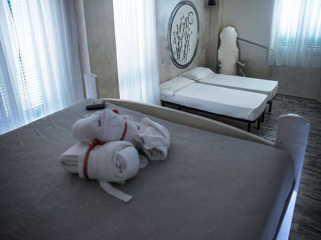 Hotel Butterfly Torre del Lago Puccini Kültér fotó