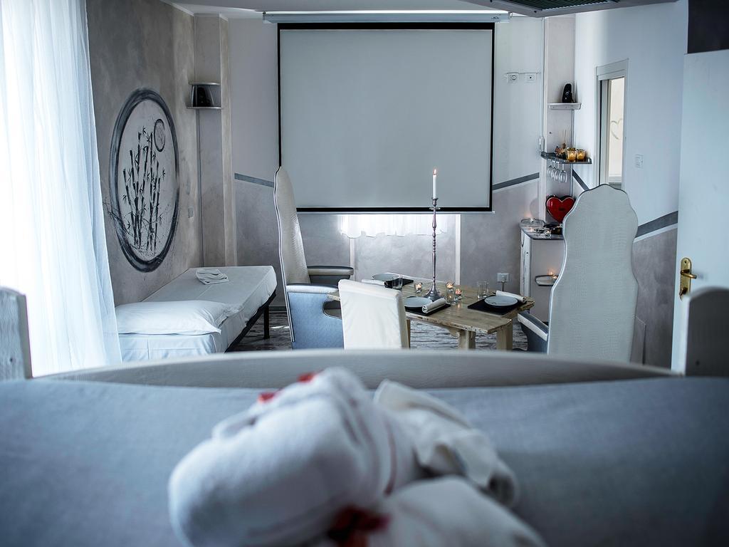 Hotel Butterfly Torre del Lago Puccini Kültér fotó